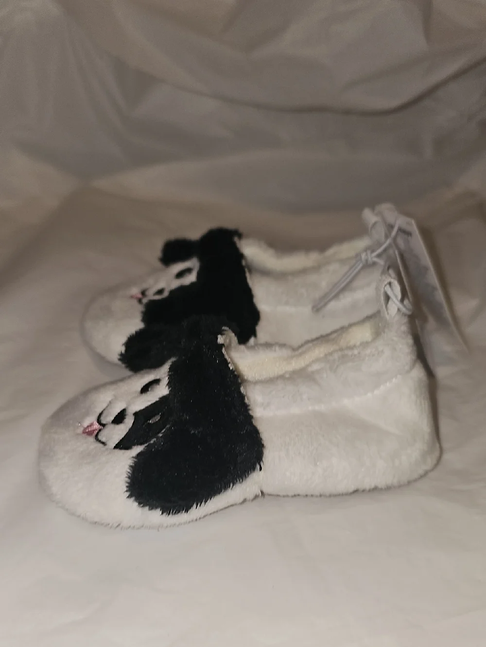 Old Navy Dog Slippers for Baby 6-12 Months White, Black New